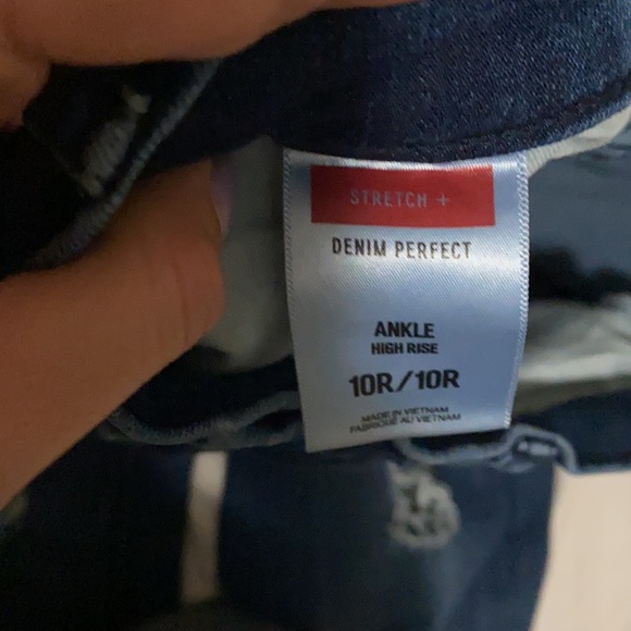 Express Denim High Rise Jeans - Picture 3 of 8